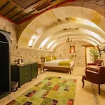 Sobek Stone House Cappadocia Bed & Breakfast 4*